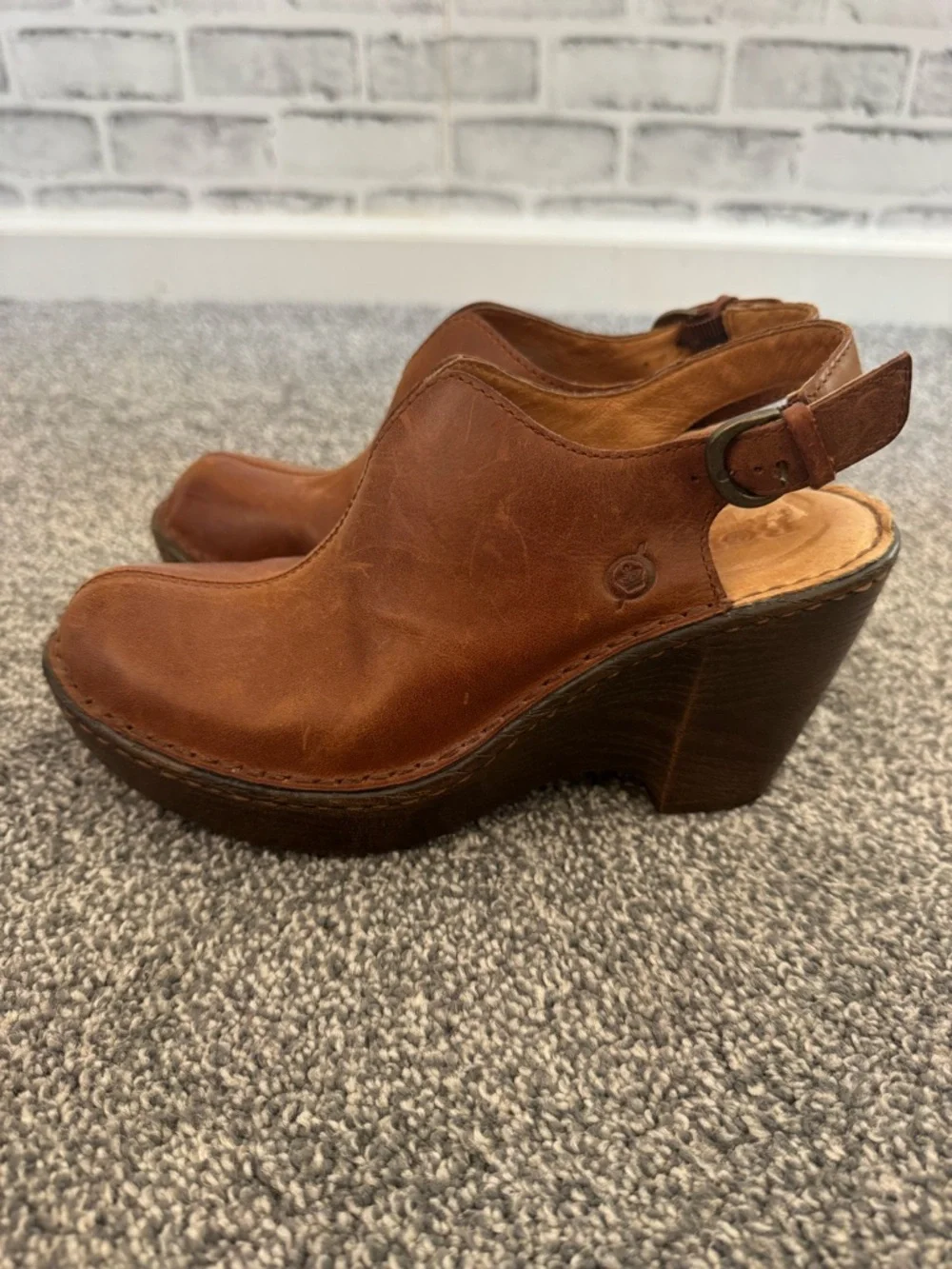 Born Flowers sling back clogs brown size 6 - Picture 2 of 5